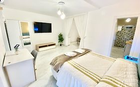 Antica Dimora-Luxury Historic Apartment
